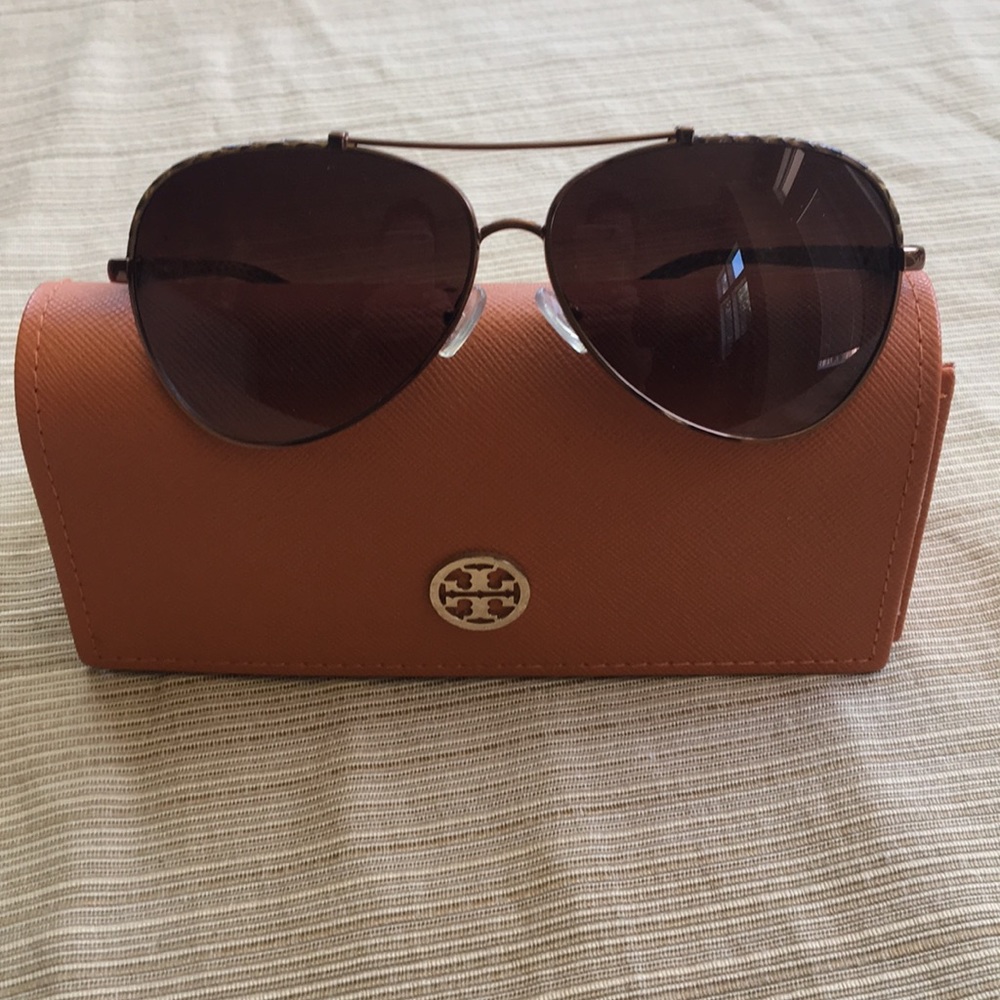 Tory Burch Aviators